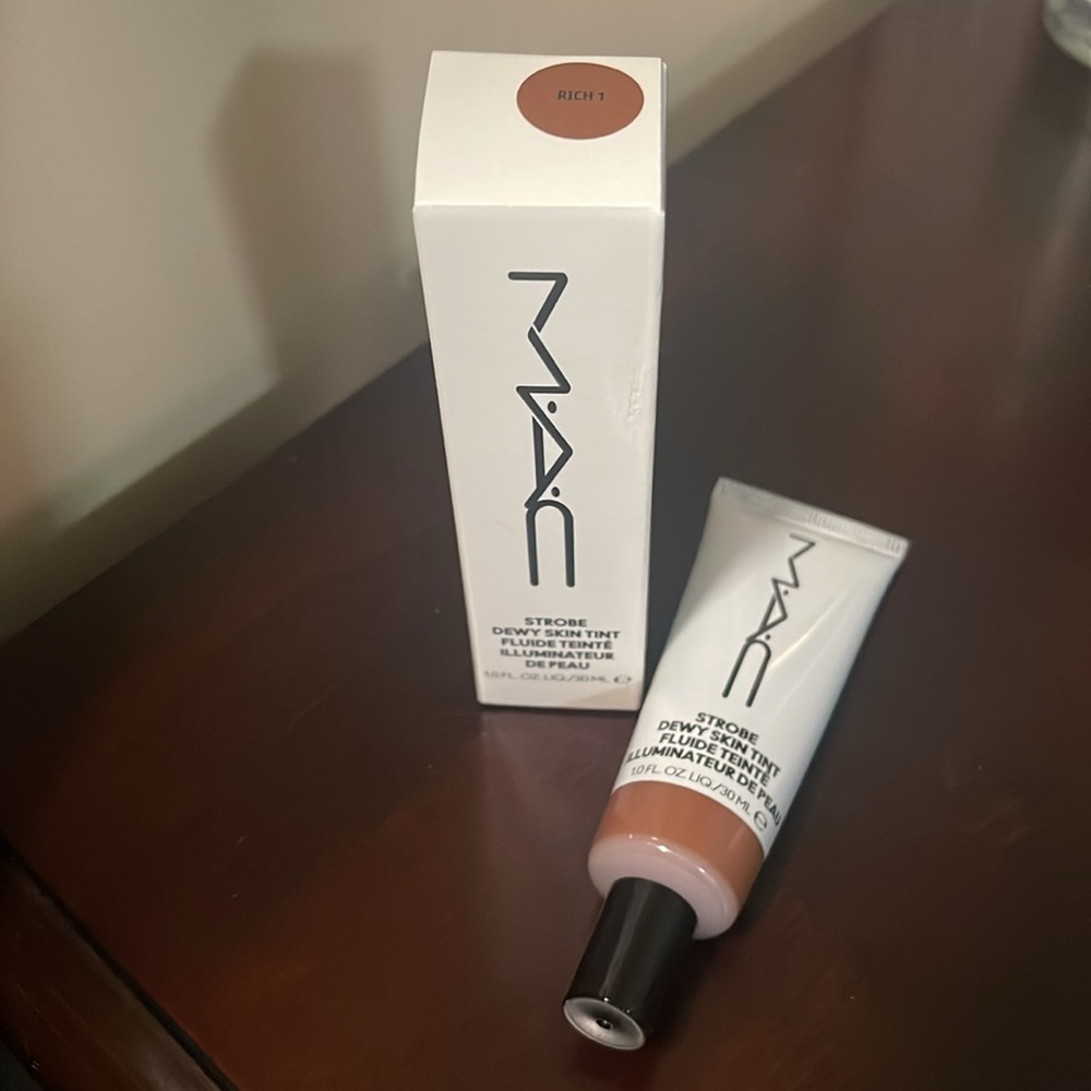 Strobe Dewy Skin Tint